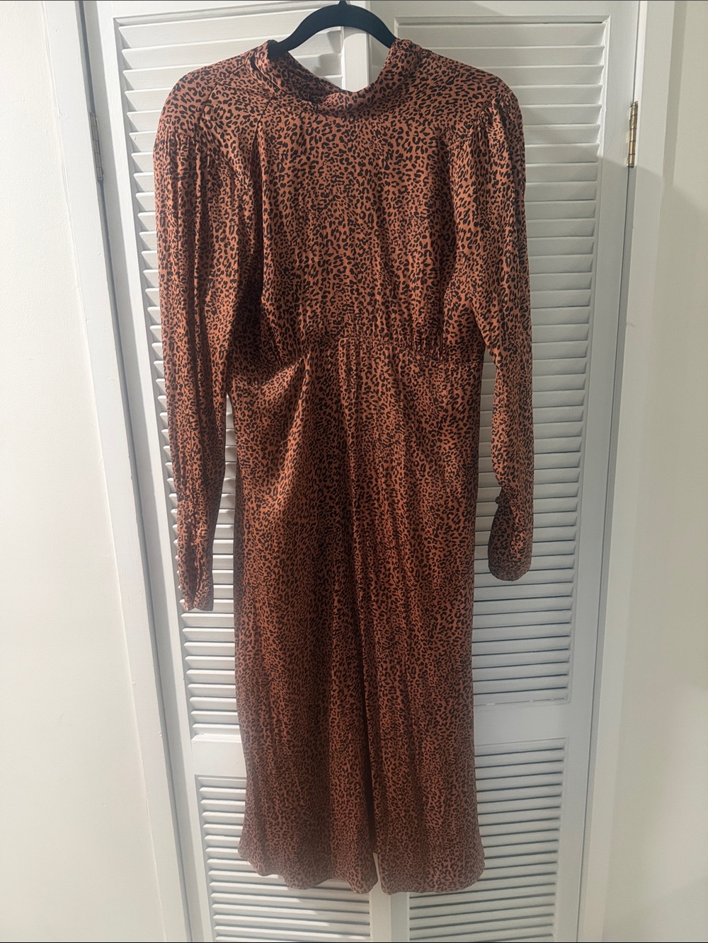 FREE PEOPLE VINTAGE LIKE NEW mock neck open back midi dress leopard print